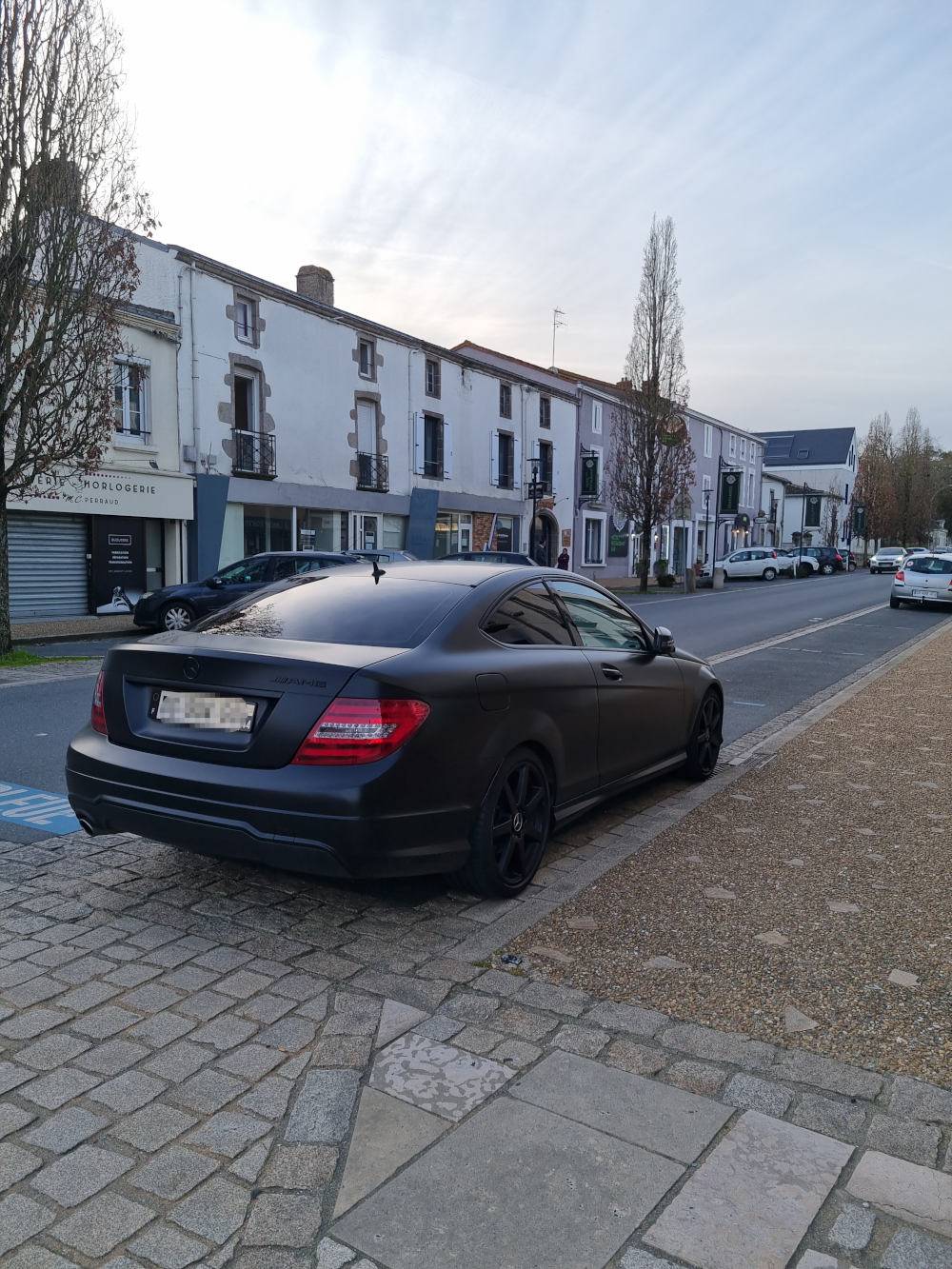 covering Mercedes Classe C